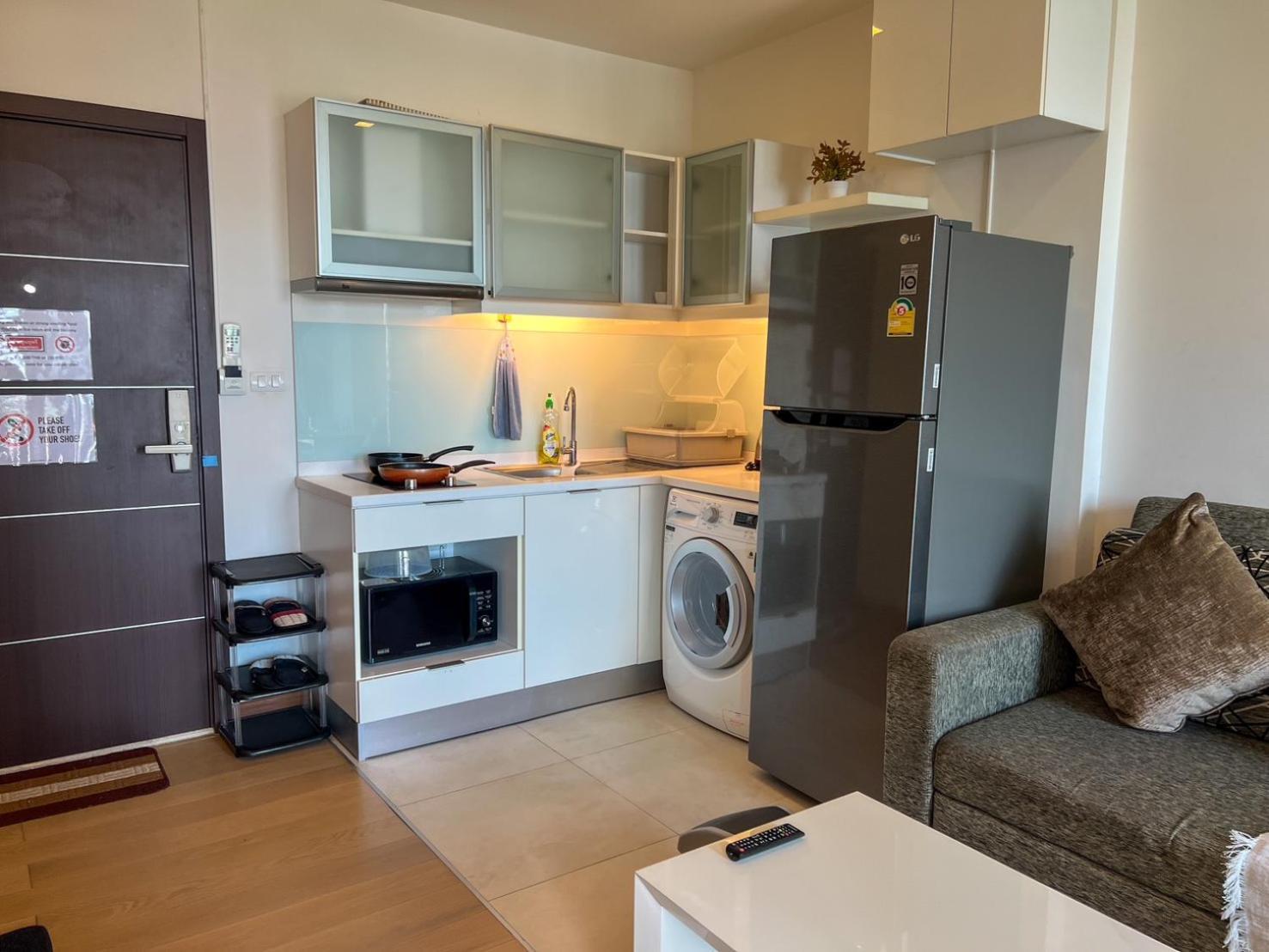 The Astra Luxury In Town Apartment